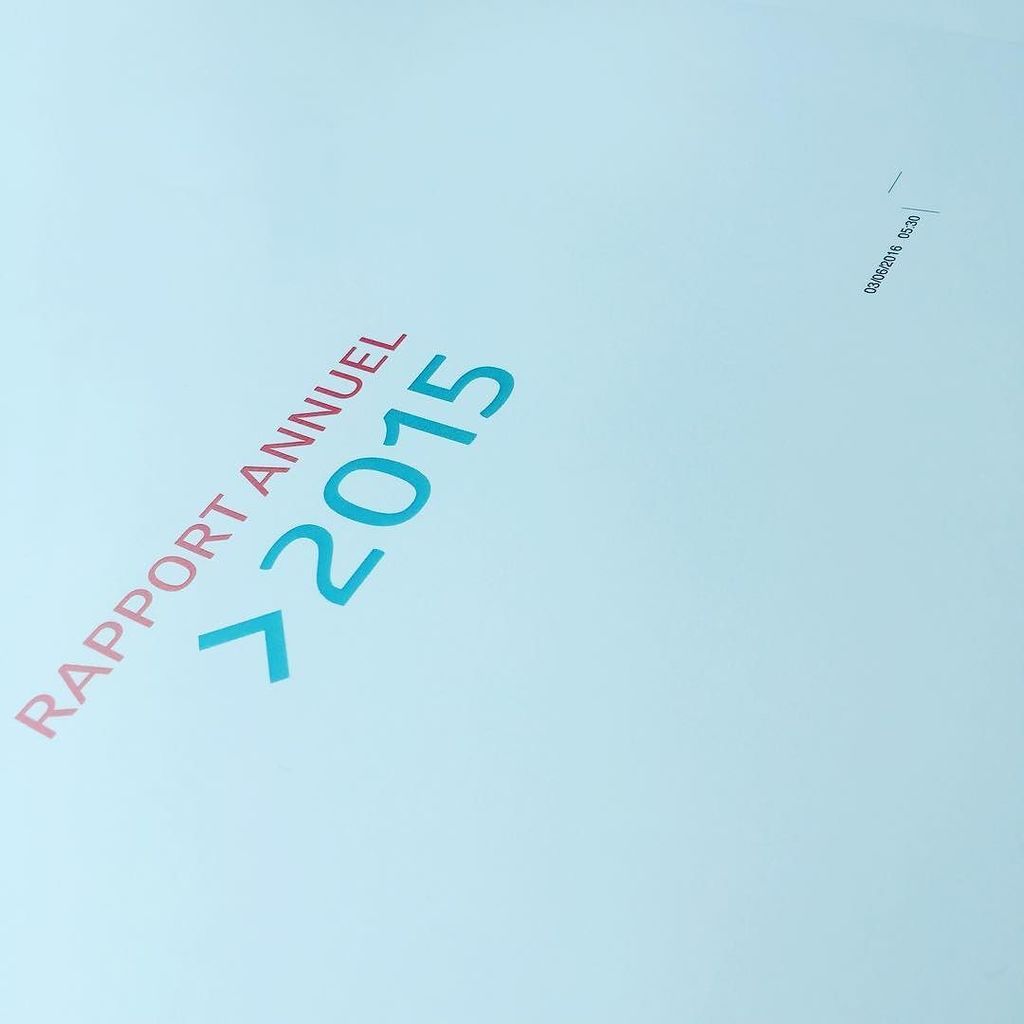 Nouveau rapport annuel ! #bat #workinprogress #agencylife #print ift.tt/1Ziun1J