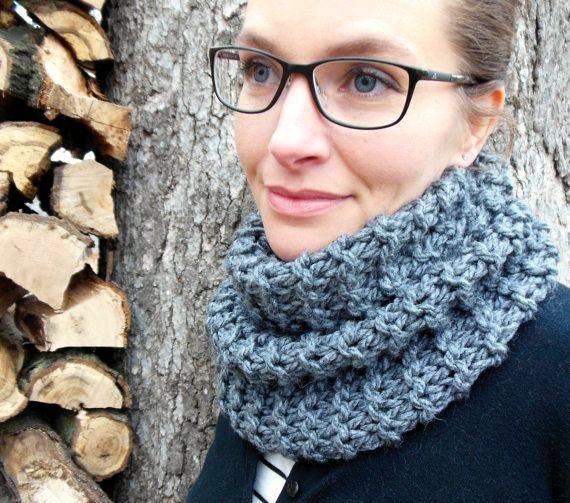 jvozsol's tweet photo. Dark Gray Charcoal Infinity Scarf Thick and Chunky Hand Knit Unisex N… https://t.co/ab6HvlPmWU #etsymntt #UnisexCowl https://t.co/ljG2eUTJIy