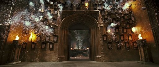 ドローレス アンブリッジの嫌がらせでストレスがマッハですが ホグワーツ魔法学校のエンターテイナー フレッドとジョージ ウィーズリーによる双子大花火大会の様子をお楽しみください ハリポタ ハリーポッター たーーまやーーー ワーナー ブラザース ジャパン