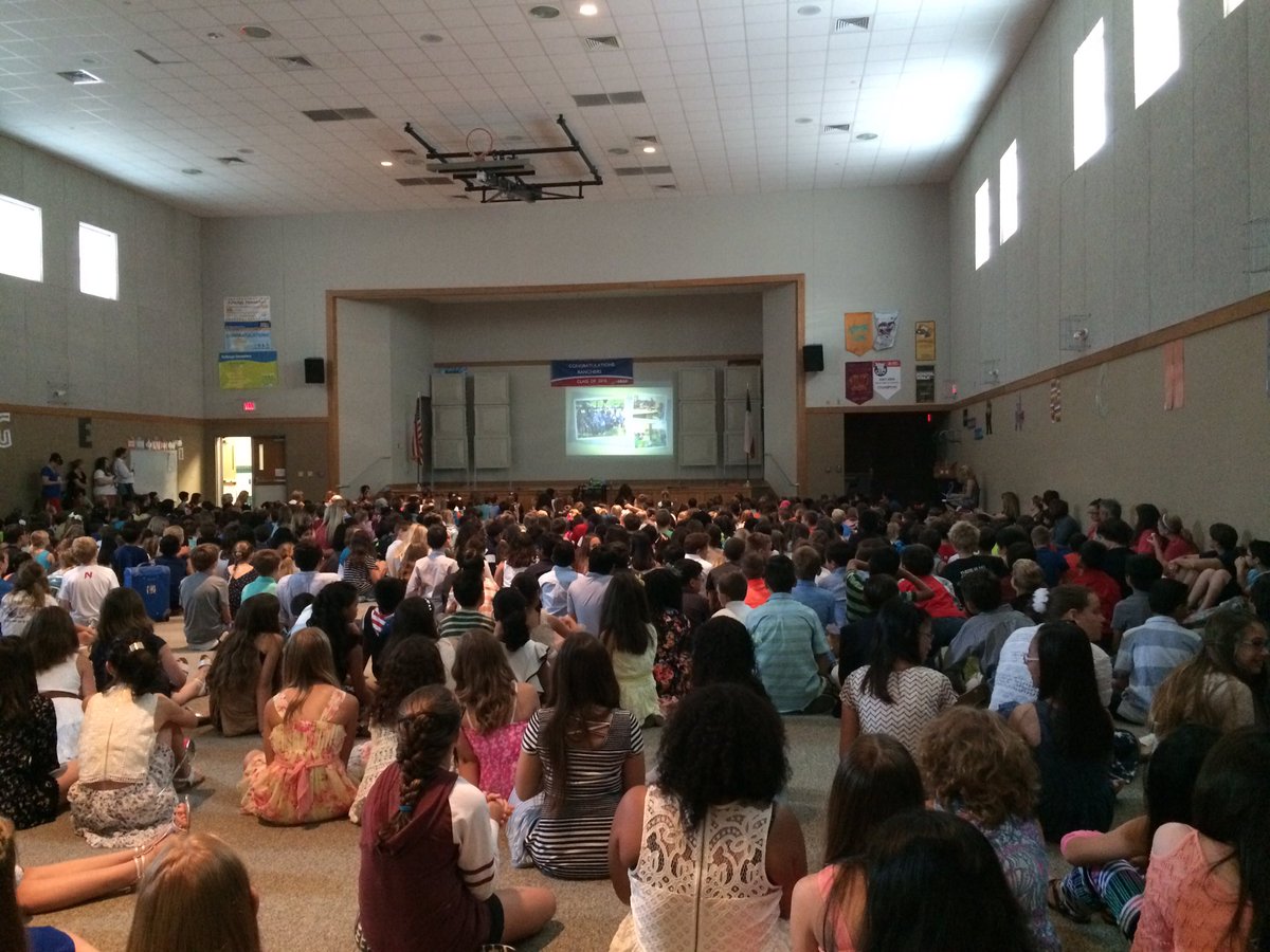 KellermanAngela's tweet photo. Last day of school slide show! #rutledgeleaders @Rutledge_Elem https://t.co/zpnQy4TDGK