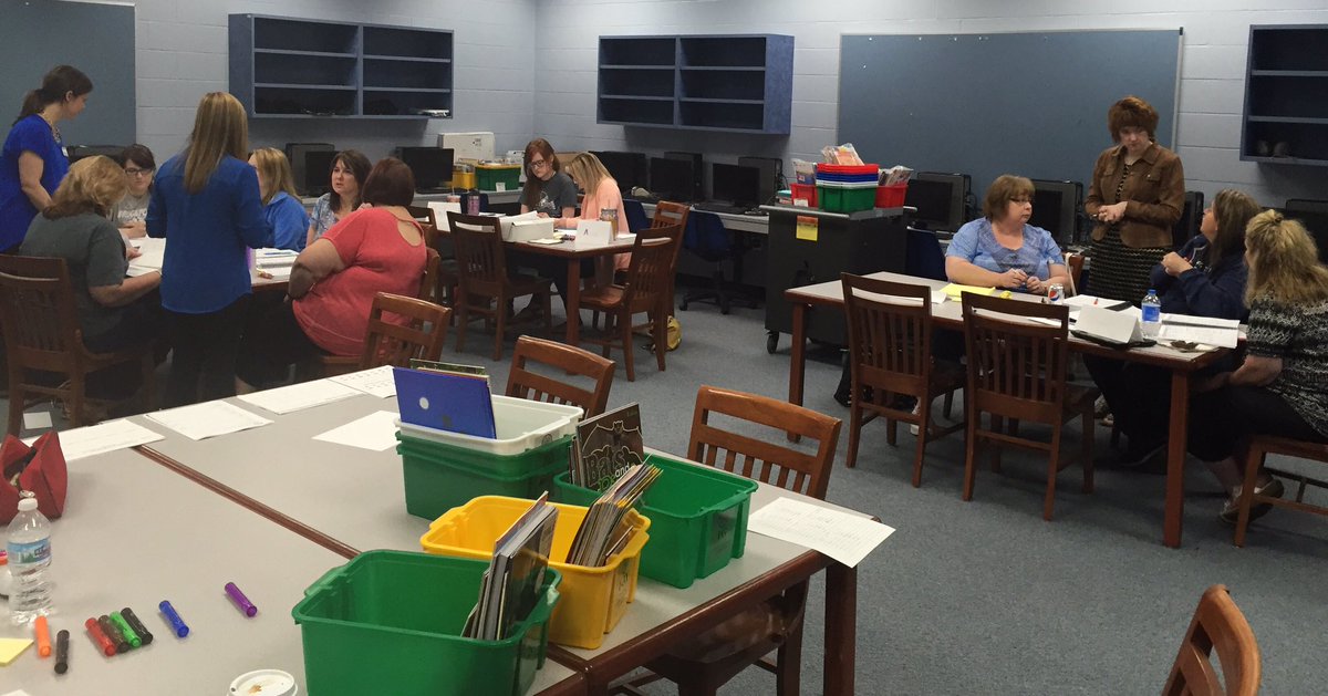 Making big plans for wild &amp; rigorous summer school <a href="/bpt_bulldogs/">Bridgeport Schools</a> w/ <a href="/AmericanReading/">American Reading</a> #PreventSummerSlide