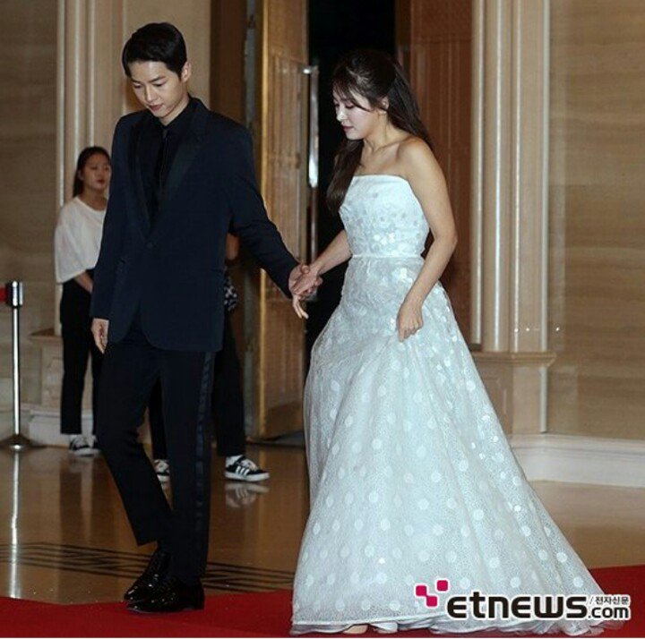 Reya_AM's tweet photo. Coma sa kilig!!!
#SongSongCouple
Cto https://t.co/tgBKBP1RKb