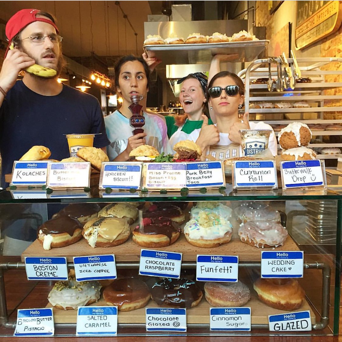 DistrictDonuts's tweet photo. Today's Donuts https://t.co/zXsAbUnXdM