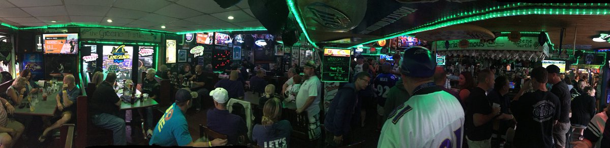 ChrisBensonCPA's tweet photo. We made it to #beachbash98 #flocktothebeach @JSS98Rock https://t.co/uS2VQri8uq