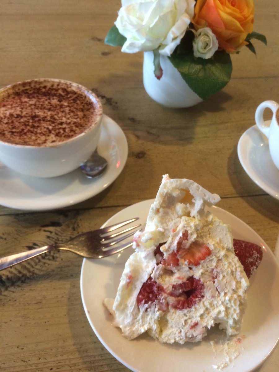 Brilliant Birthday haircut <a href="/thebarbersherbs/">sherbornebarber</a> followed by this <a href="/OliversSherbs/">Oliver's Coffee House 💙</a> good start to the day!