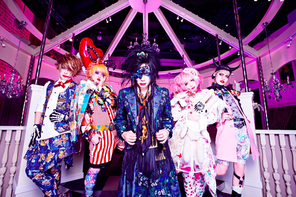 Vkei_Guide's tweet photo. 【V-Kei News】 The official YouTube channel "Goetere" Start!
https://t.co/9oyI4VzFpr
#アルルカン #ペンタゴン #Vkeiguide https://t.co/Lh8WCFpimZ