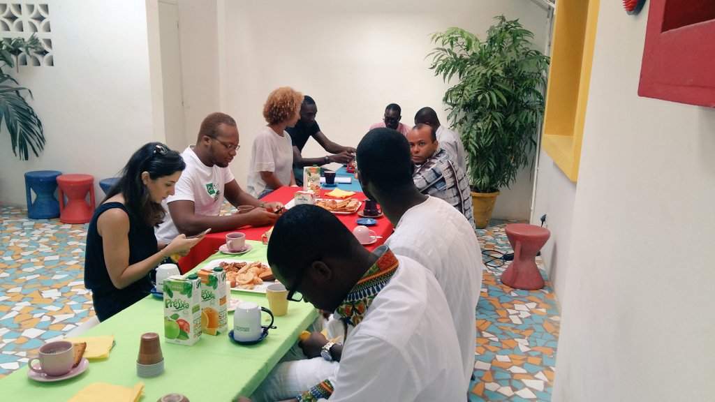 fyouzan's tweet photo. Excellent moment d'échanges au #JokkoBreakfast à @JklDakar ... #LabInnovationSG #mutualisation https://t.co/1YrcuvaagQ