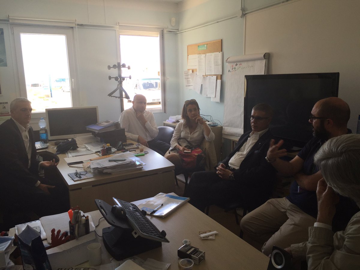 LCiocchetti's tweet photo. Incontro ad Ostia al fianco dell'Anffas #conRoma @Alfio_Marchini https://t.co/iCtHndryBa