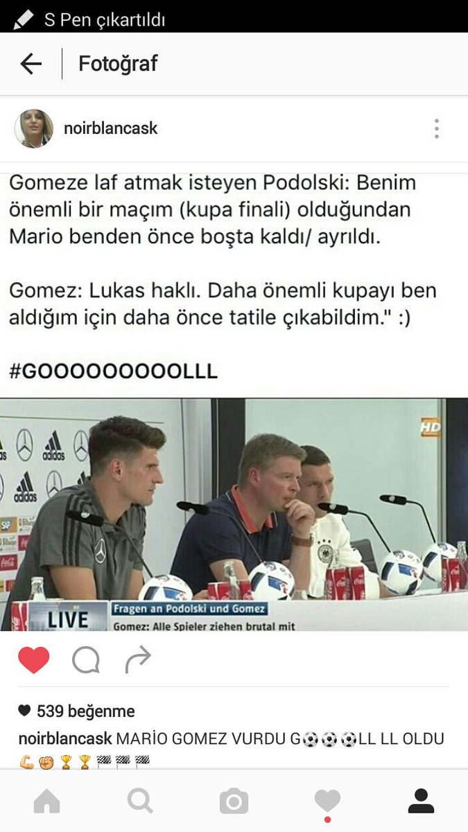 NoirBlancAsk's tweet photo. Mario Gomez: "Podolski haklı, ben sezonu daha erken kapattım. Çünkü ben önemli kupayı aldım, o önemsizi." https://t.co/QyyzUJEeY8