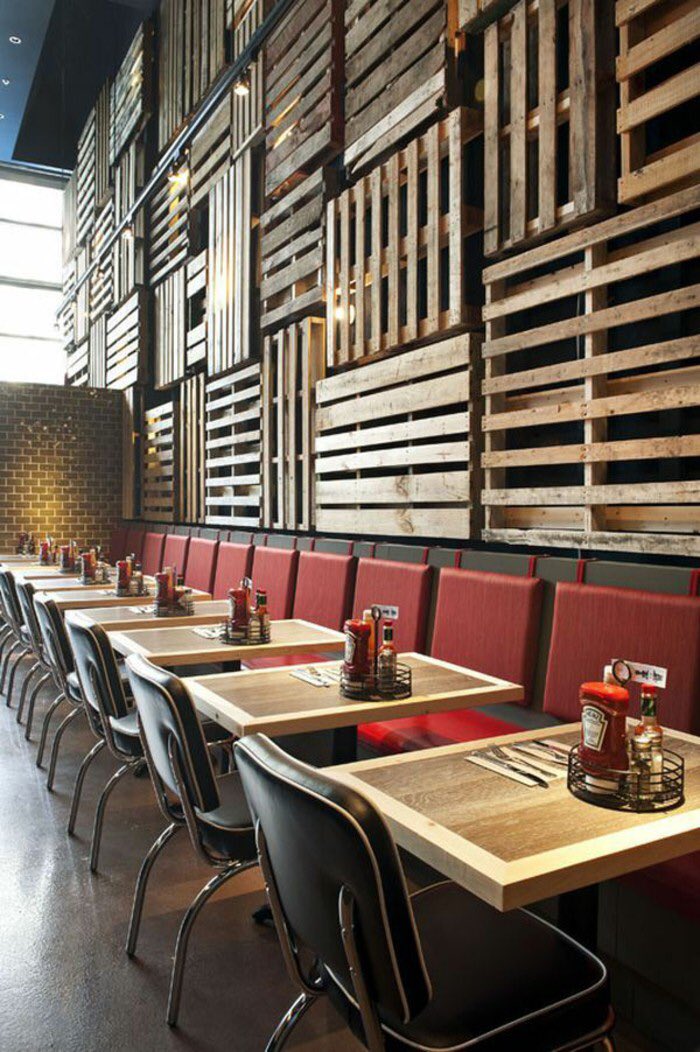 1_618studio's tweet photo. ديكور داخلي للحوائط من الطبليات الخشبية ! 
#عمارة
#تصميم 
#تصميم_داخلي
#architecture 
#interiordesign 
#restaurant https://t.co/zTJq9OfGPJ