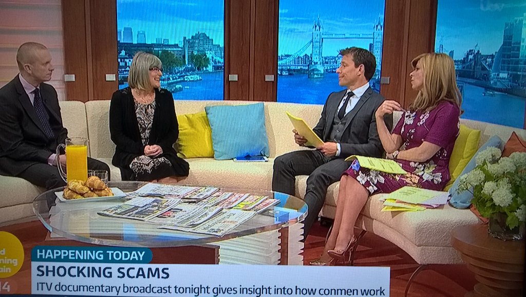 NYCIain's tweet photo. The gorgeous Kate Garraway on this mornings @GMB (8/8) #Stunning #Beautiful #Leggy #Sexy #PresenterCrush 😍😍😍😍😍 https://t.co/VIxJ4EGqpn