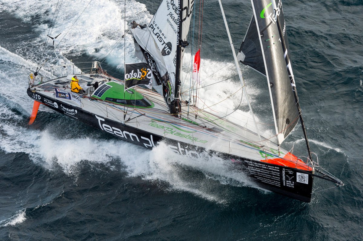 Team Plastique voile tweet media
