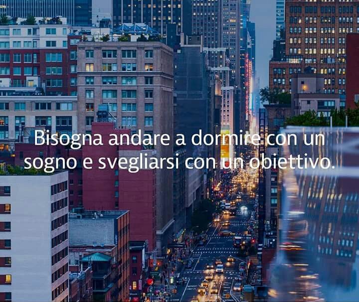 ShiftINFavola's tweet photo. Insegui i tuoi #sogni 🐝 fissa i tuoi #obiettivi e raggiungili! 👣👣👣 https://t.co/LhZ90jD82R