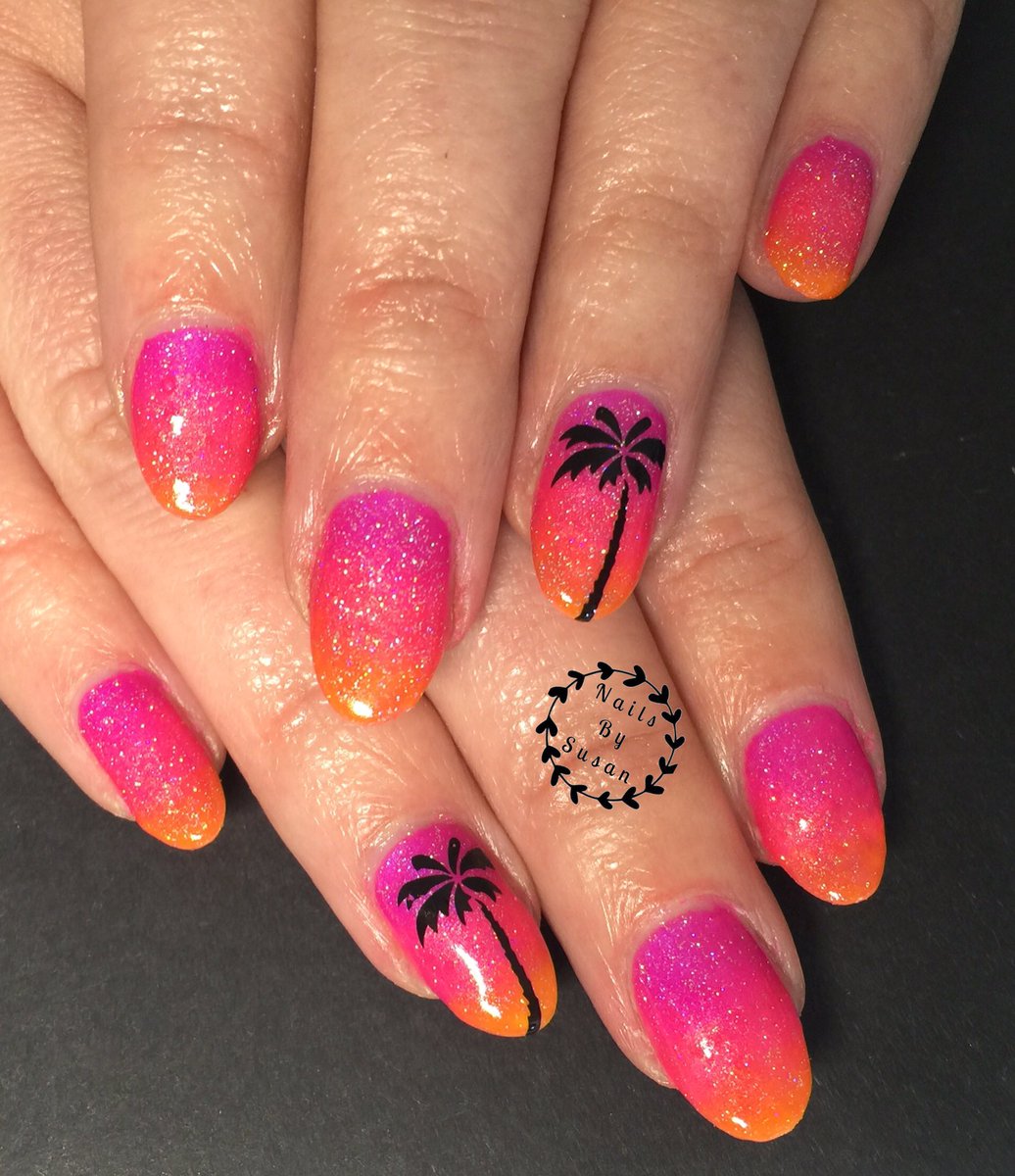 NailsBySusanx's tweet photo. New Gelish Street Beat Ombré for client holiday in Las Vegas #gelish  #showscratch @Gelish @NailHarmonyUk https://t.co/TKqD5yNAm8