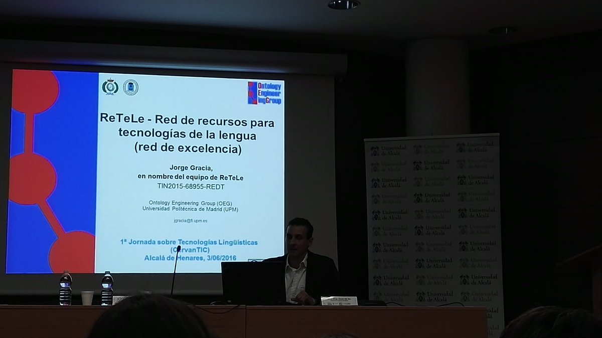 elemontiel's tweet photo. @jor_gracia @oeg_upm presentando #ReTeLe https://t.co/KWAyeDhmJ7 en #CervanTIC interesado? ¡Únete! https://t.co/8BpWZN37oj