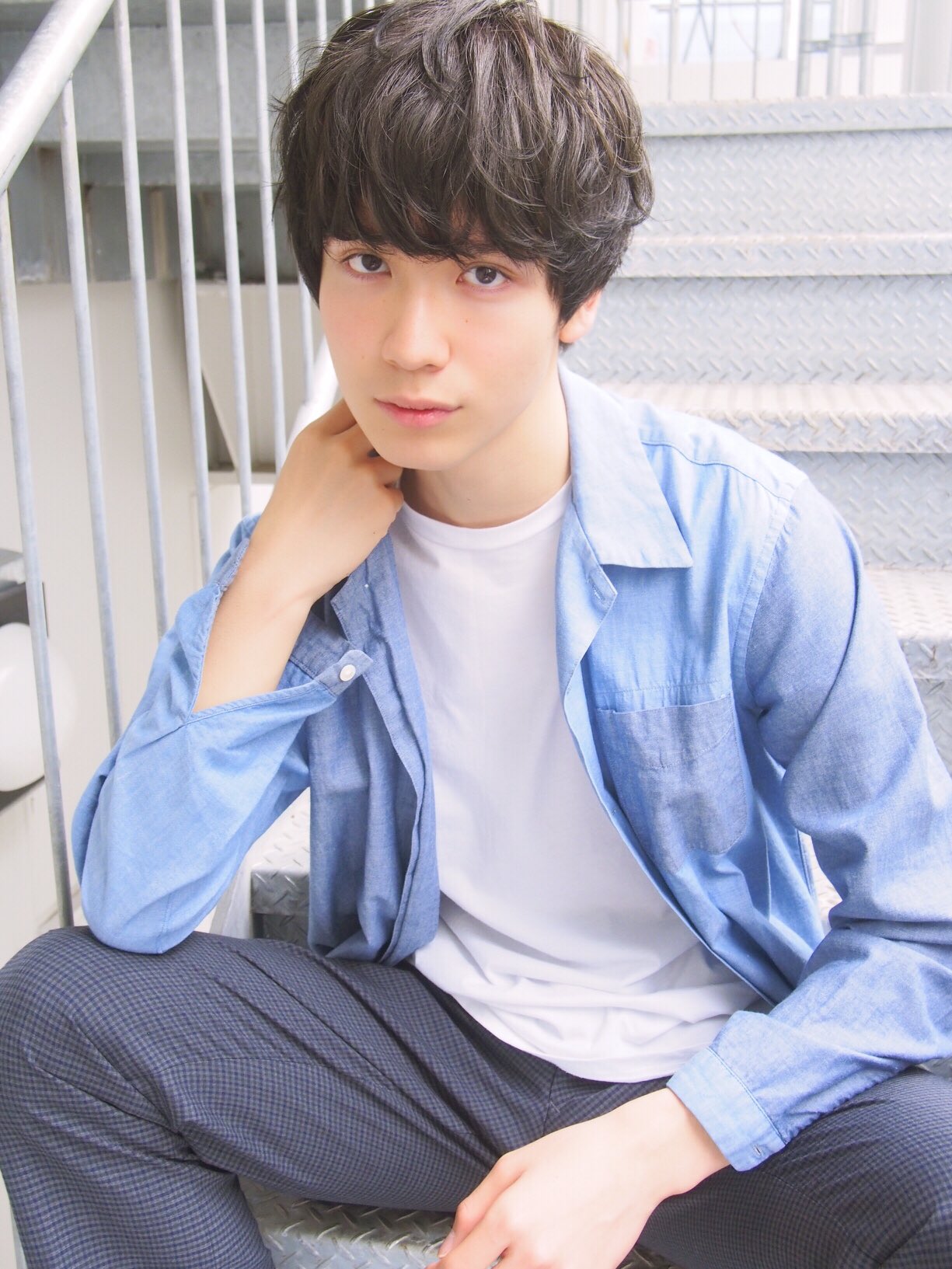 Navy店長 恭平 宇野恭平 宇野恭平マッシュコレクション 坂口健太郎風ラフパーマの無造作マッシュ 春夏 シャツだけでオシャレを格上げしてくれるヘアスタイルがオススメ とにかくクリーンにオシャレを楽しもう 坂口健太郎 髪型 マッシュ Navy店長 恭平 宇野恭平 宇野恭平マッシュコレクション 坂口健太郎風ラフパーマの無造作マッシュ 春夏 シャツだけでオシャレを格上げしてくれるヘアスタイルがオススメ とにかくクリーンにオシャレを楽しもう 坂口健太郎 髪型 マッシュ