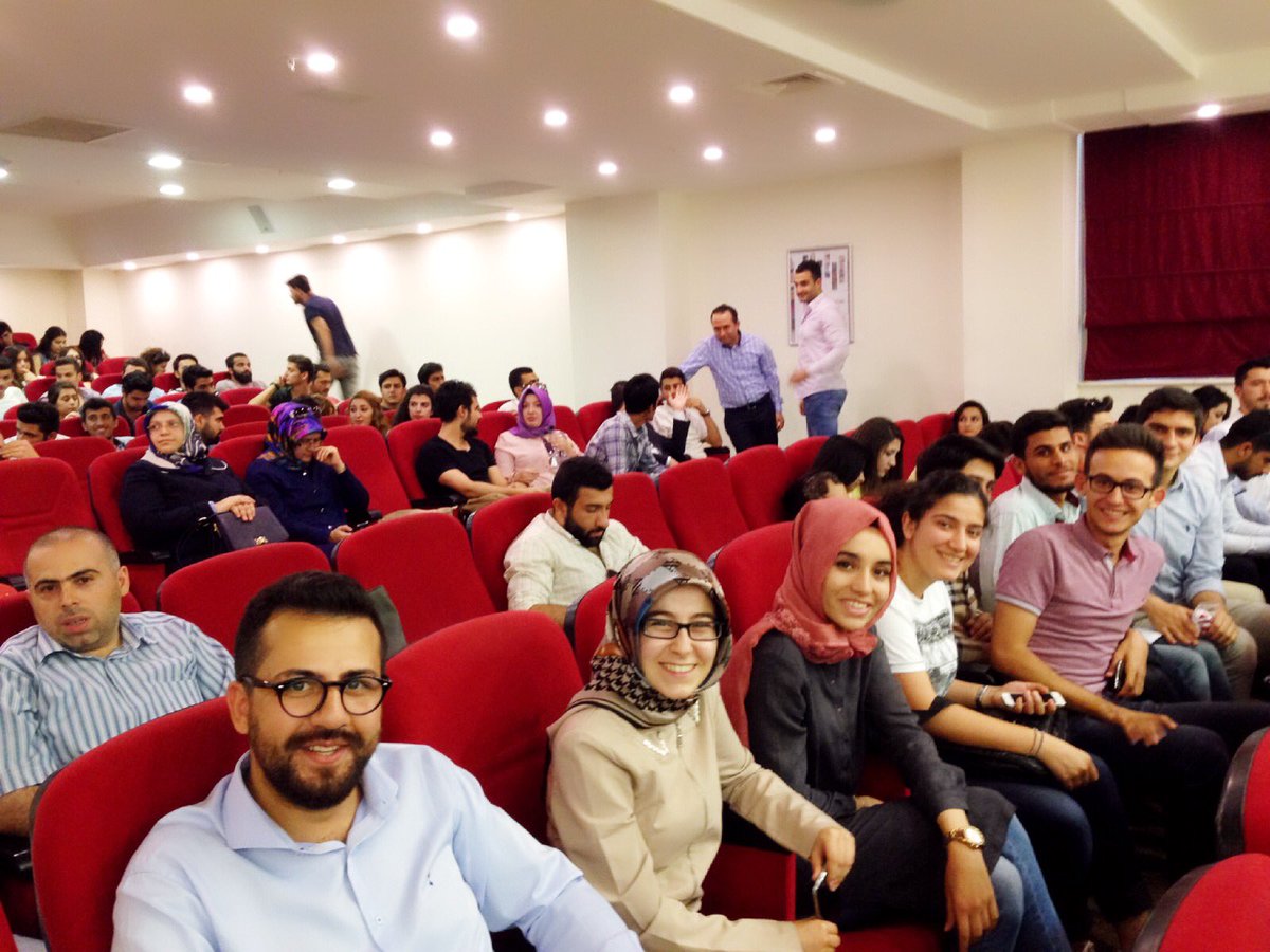 ZirveTDM's tweet photo. Heyecanlıyız ödüller kimlerin olacak😀😀😀😀😀😀😀😀heyecan dorukta😀😀😀 https://t.co/TeUNeCnHJI
