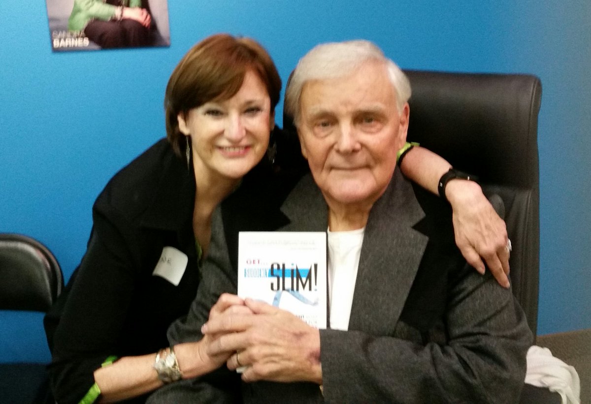 Dianecanhelp's tweet photo. I love this man! Lee Causey is the founder of the 1st ever weight loss shake! Get Suddenly slim #FFNworks #tops https://t.co/KuK23pHZqa