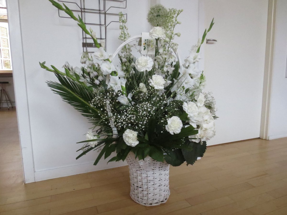 Teater Refleksion (@trefleksion) on Twitter photo The Way Back Home's tecnical manager came to Aarhus with beautiful flowers from Pzreglad Nowego Teatru Dia Dzieci The Way Back Home's tecnical manager came to Aarhus with beautiful flowers from Pzreglad Nowego Teatru Dia Dzieci