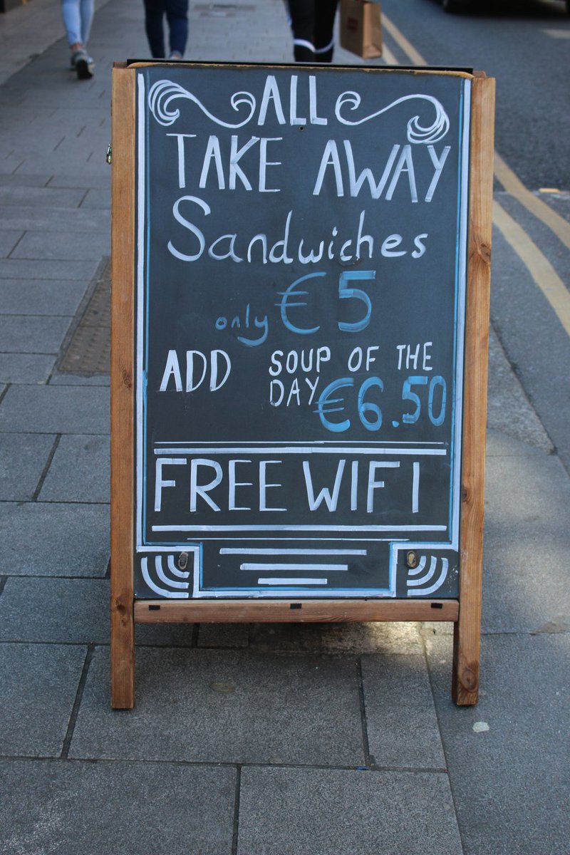 Takeaway deals at Harry's for sunny days in Dun Laoghaire! harryscafebar.net/2016/06/03/tak…