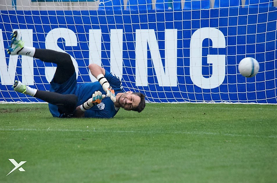 responseball's tweet photo. The face of one of the best keepers in the Segunda being tricked by a #responseball :-)  @InakiSamaniego @Rene_R1 https://t.co/bYgMF48c52