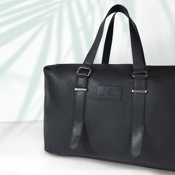 VergeCreative's tweet photo. A carryall that makes it even harder to say goodbye to the weekend; the @Nautica Summer '16 mens Todd duffel bag. https://t.co/WtiIibAf38