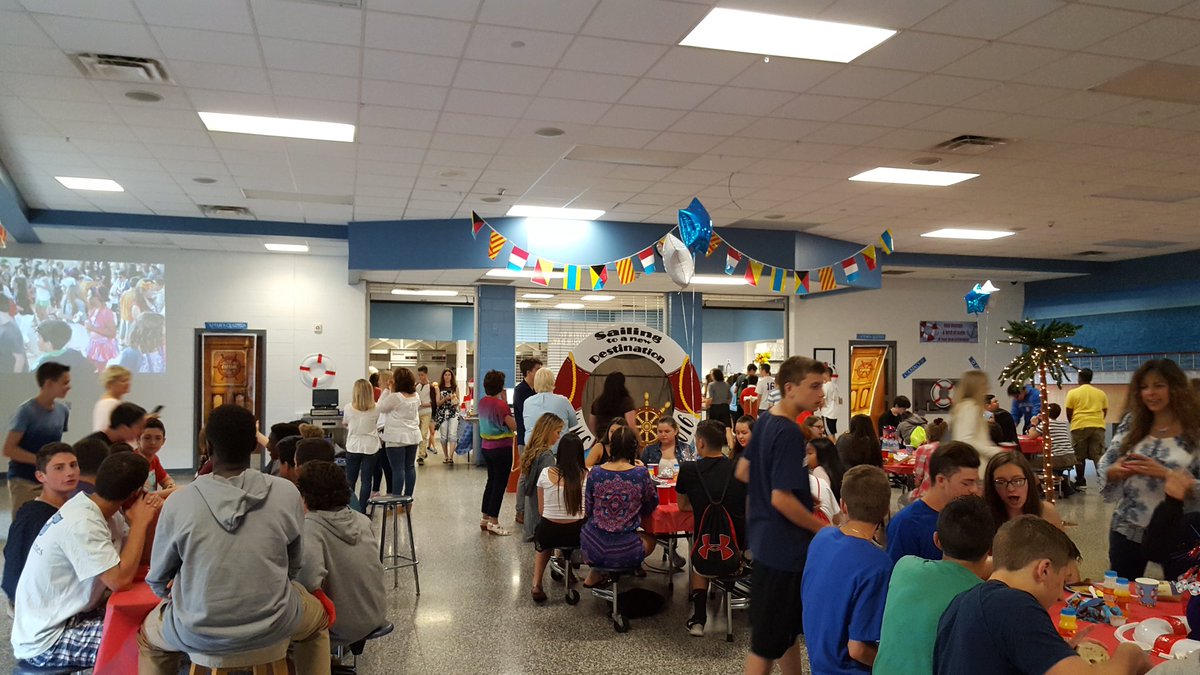 p_baker114's tweet photo. Well deserved breakfast celebrating our 8th graders! Thank you PTSA...cafe looks awesome. #musicisloud #imgettingold https://t.co/0N0CdPSJCm