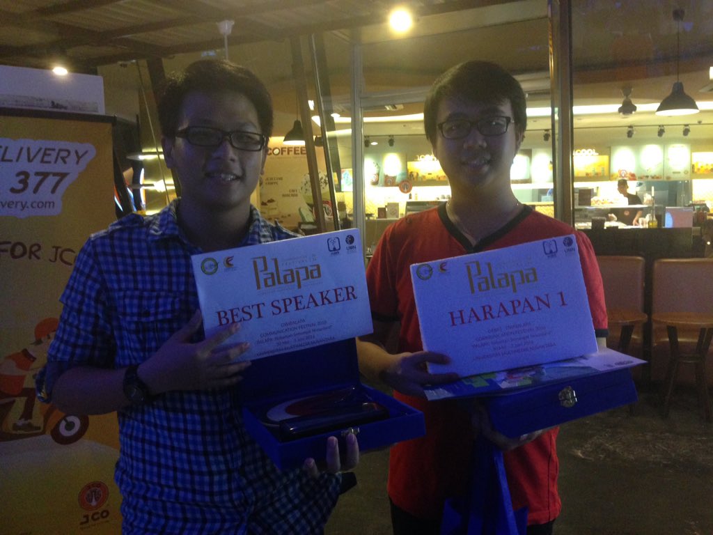 Selamat kepada Best Speaker: Bradley Gunawan dan juara harapan Lomba Dwibalapa SI OKTAGONAL dari Surya University 🏆