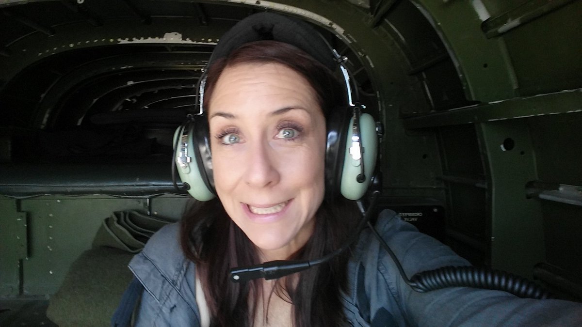 Mollypoop's tweet image. A B25!!!! #planegeek