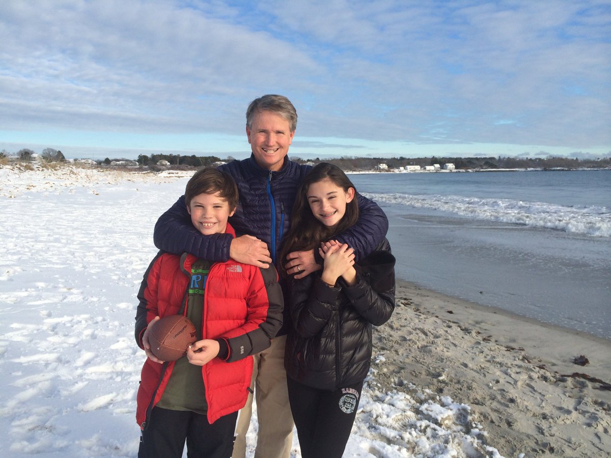 WinshipAtEmory's tweet photo. To #multiplemeyloma survivor Shannon Mayfield, being a survivor means cherished time with his family. #NCSD2016 https://t.co/woLhMQO4xC