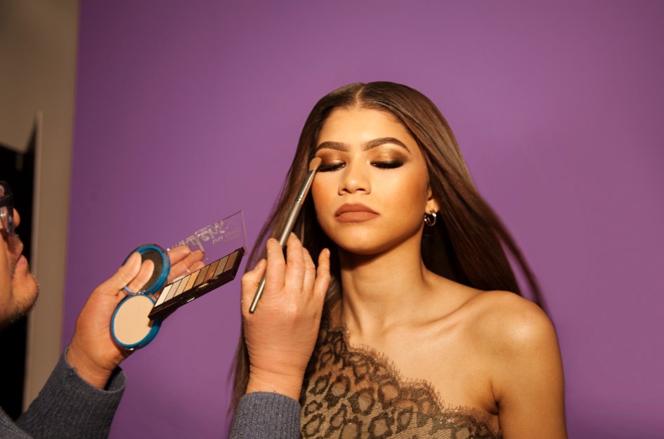 COVERGIRL tweet media