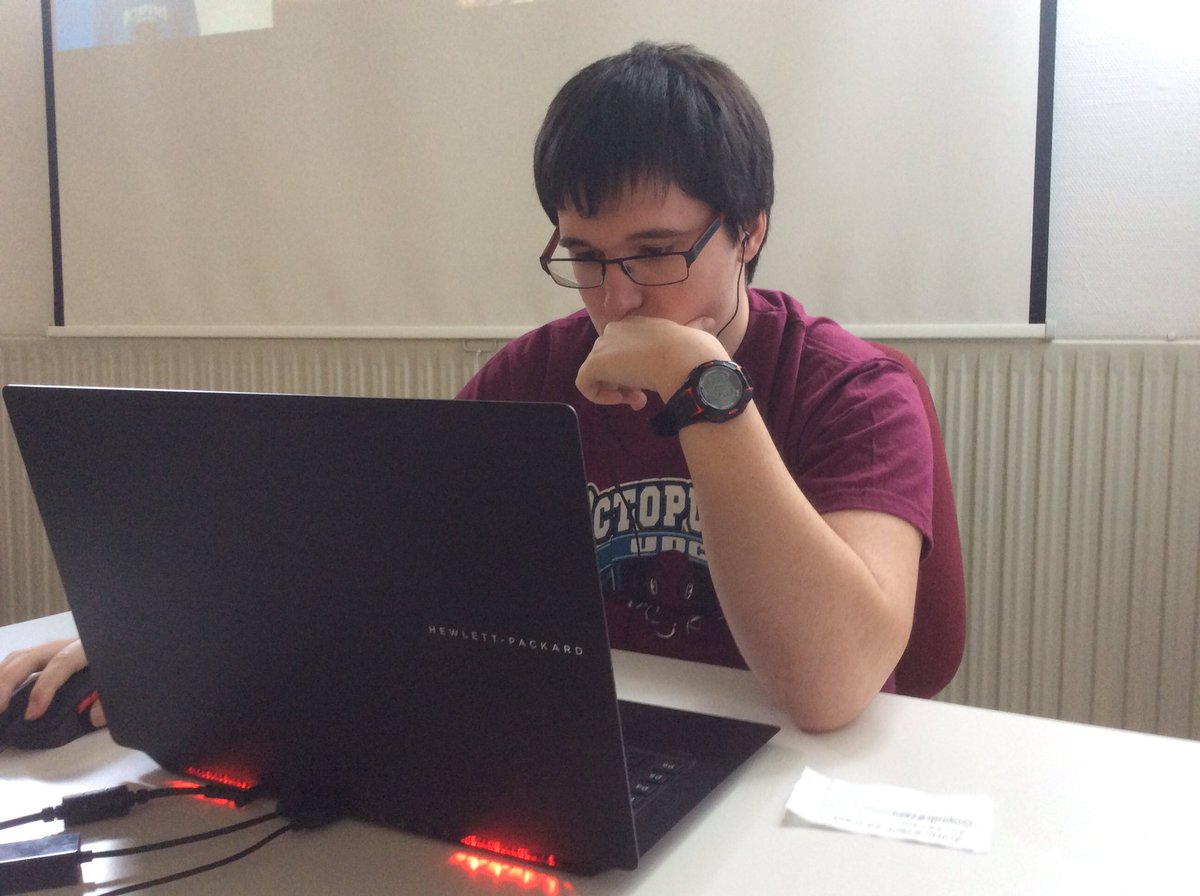 University_ES's tweet photo. ¡Los @OctopusesUDC @UDC_gal alcanzan el doblete representarán al Norte en LoL y HS! 

@HPEspana  @Intel_Spain https://t.co/wOp6nXDwTC