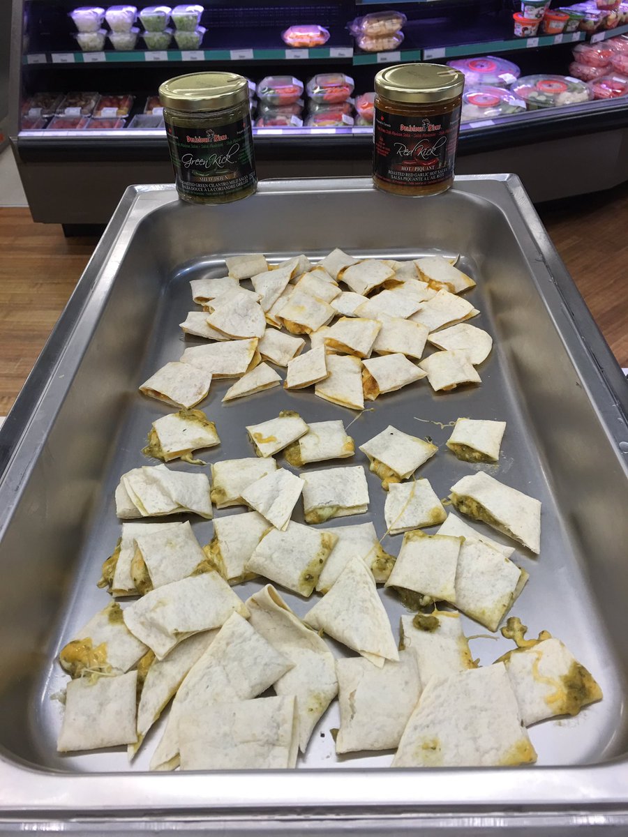 DeliciousKicks's tweet photo. Come over to Sobeys UNICITY and sample quesadillas made with our Green MILD and Red HOT salsas,here until 3:30 pm :) https://t.co/ggFuolmWoV