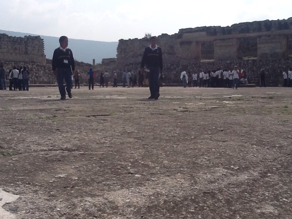 la_na_angel's tweet photo. Nes re cansaran nes lan ra ruin zhten mitl #vocesdelvalle #usatuvoz https://t.co/iXSfVy8GOY