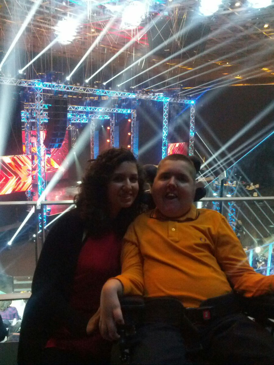 GiuliaMastria's tweet photo. E tu, ce l'hai l'#XFactor? @XFactor_Italia #XFactorAuditions #XFactorTorino #Auditions #XFactor2016 #XFactor10 https://t.co/f7M9M69JKv