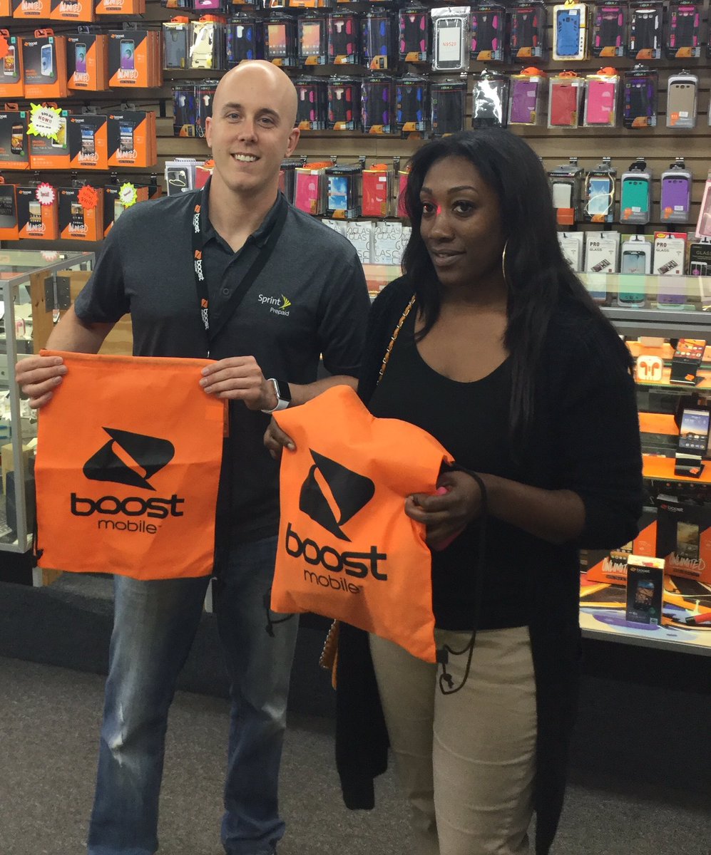 mattmboost's tweet image. Selling family plans and free giveaways ! #colormeorange #boosTtakeOver @LauraMcLaugh96 @Kpalet5