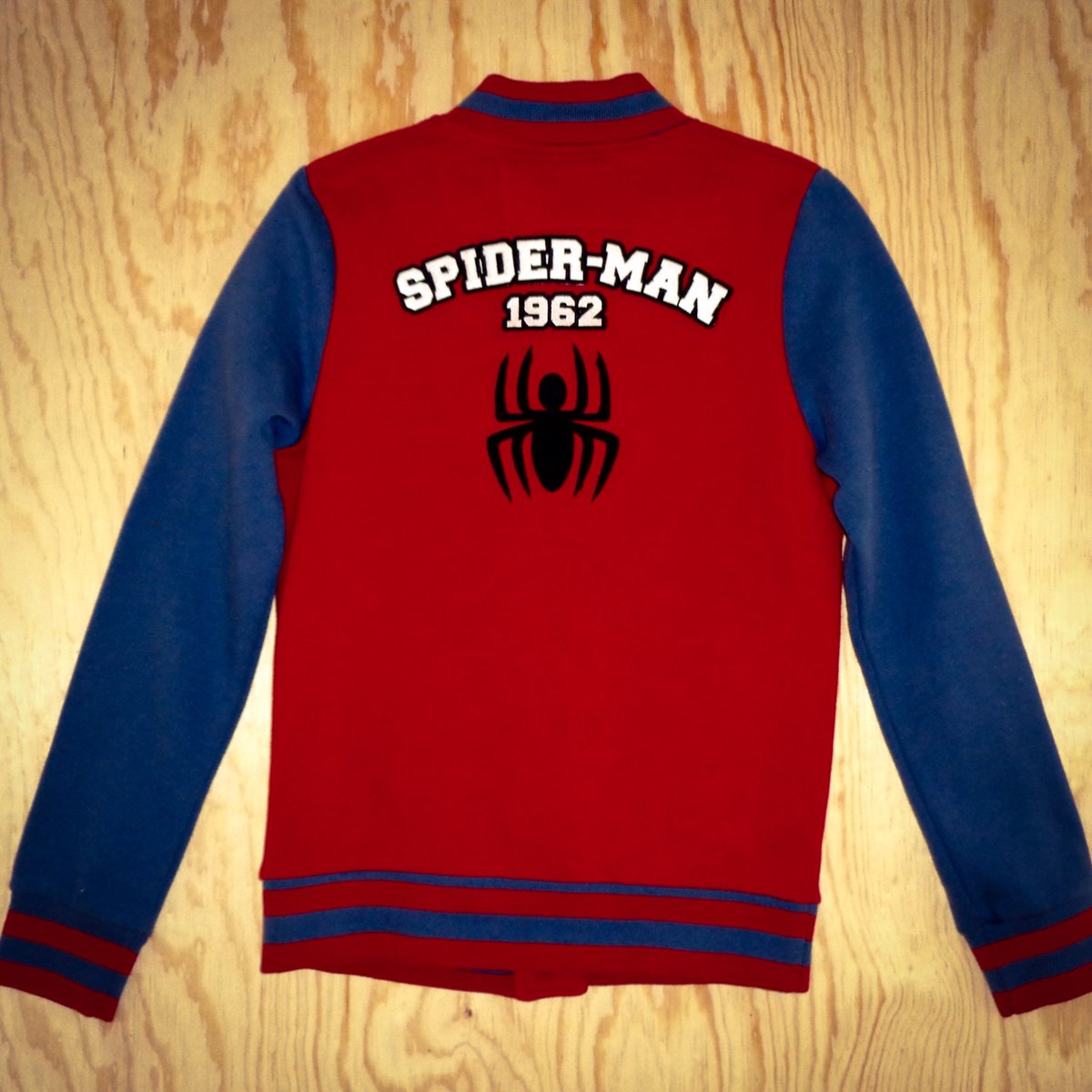 ZarDeLaPlayera's tweet photo. ¡SPIDEY! ¡Vuélvete su fan!
Adquiérela en https://t.co/YtCf2Q1CEy

#Marvel
#VuelveteUnZar https://t.co/waco6J80hm