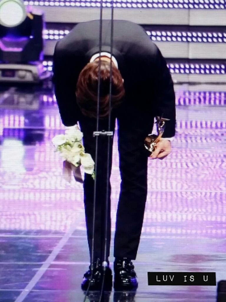 solornbalbum's tweet image. "to the fans who give me this award,thank you &amp;amp; I'll work harder to show you a good image"-actor kyungsoo