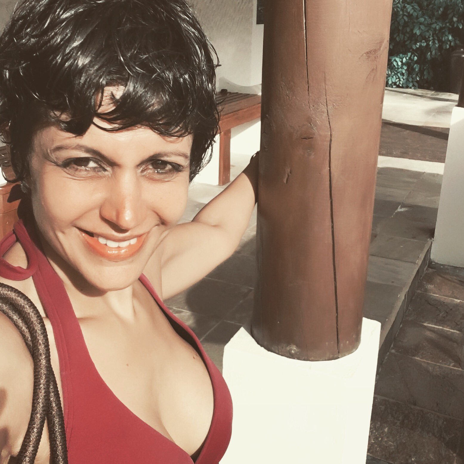 mandira bedi on X: Post-dive-euphoria. @hideaway_beach #love #dive  t.coQoOASqS0XA  X