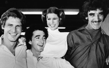 ClassicJedi77's tweet photo. STAR WARS Family❤
Wonderful pic of Harrison, @carrieffisher @TheWookieeRoars @ADaniels3PO all smiles.
#swmemories https://t.co/RPaCjaLq6O