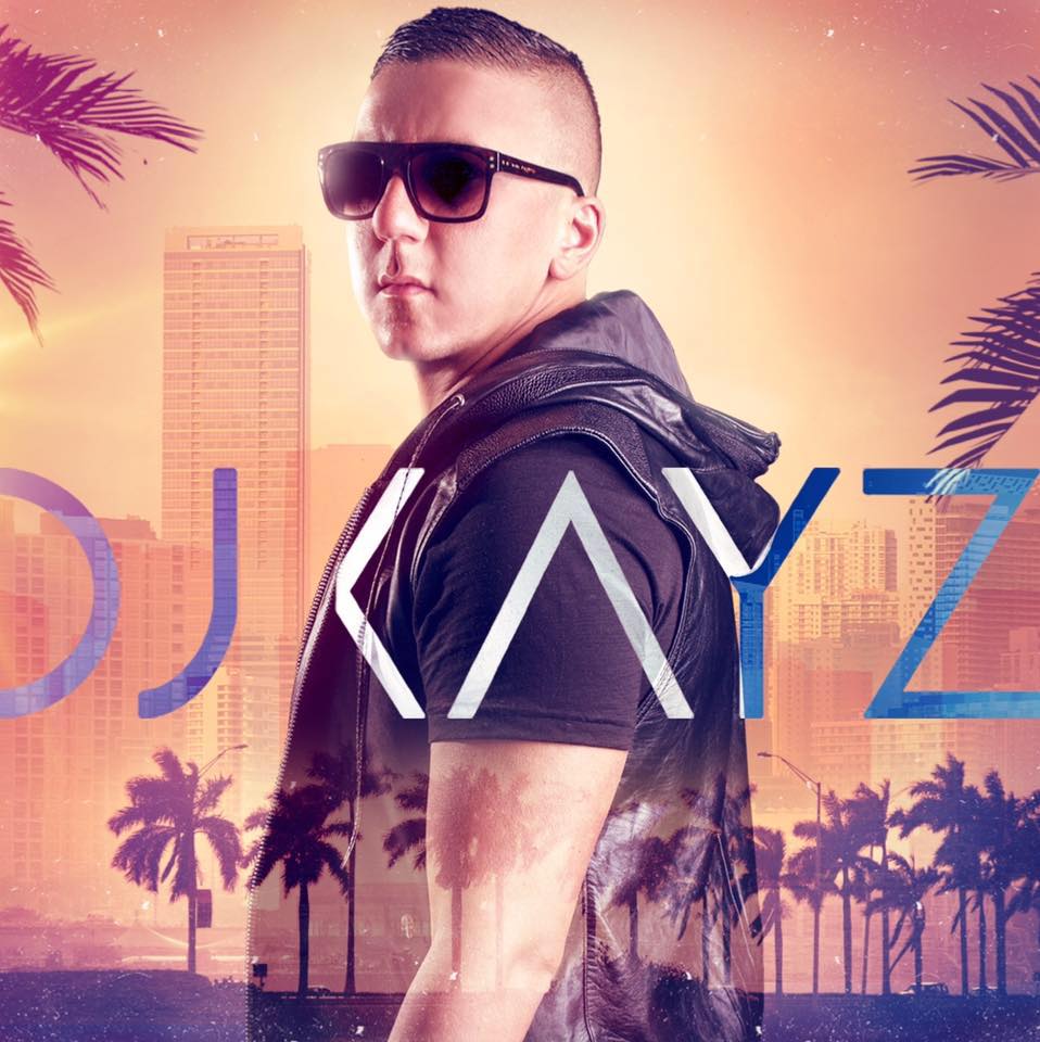 KaarisOfficiel1's tweet photo. Retrouvez-moi sur l'Album du frérot DJ KAYZ avec mon gars DJ ARAFAT.
Itunes  -> https://t.co/syUWb29zom #DjKayz #K2A https://t.co/0fH8nrhZ1o