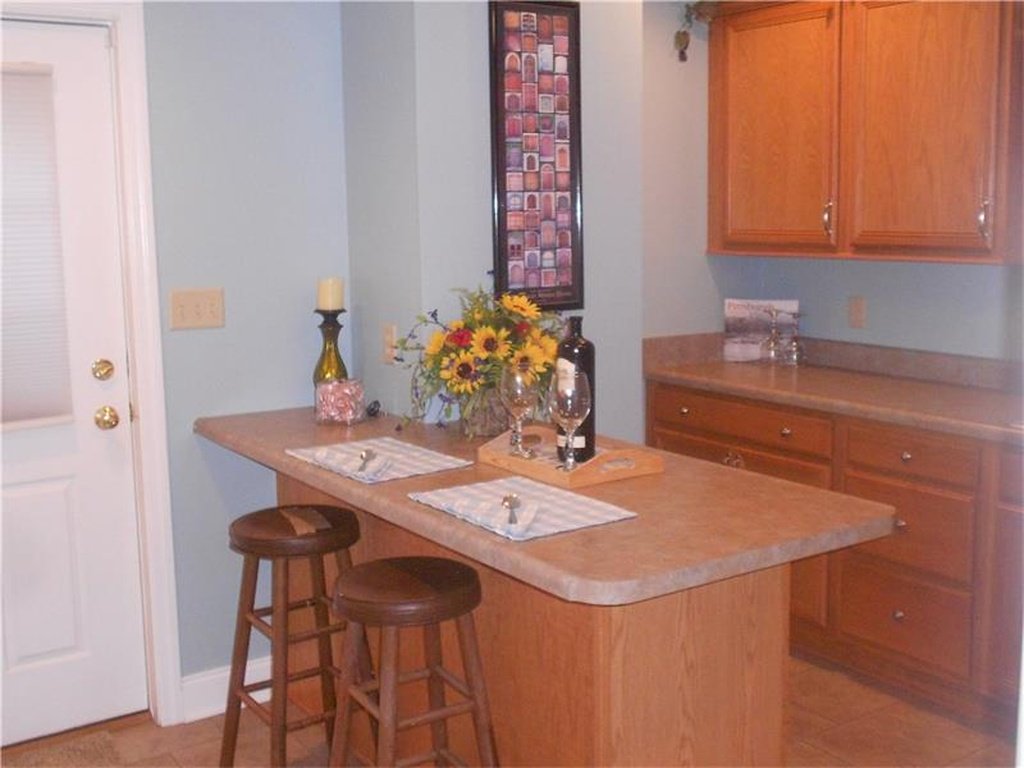CarlsonAssocSoS's tweet photo. Hardwood floors,remolded kitchen and more.Come see for your self!#OpenHouse ,Sunday from 1-3
https://t.co/SdKuarpALG https://t.co/ejaFLgjN7m