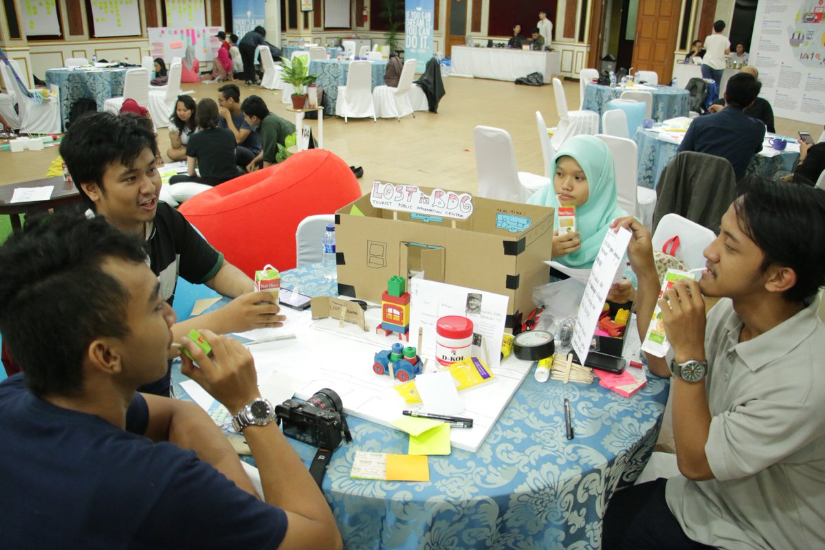 iuran_id's tweet photo. Bersama Pemerintah dan Masyarakat, Finalis mengembangkan ide menjadi prototype! https://t.co/LLs7rVq7a0