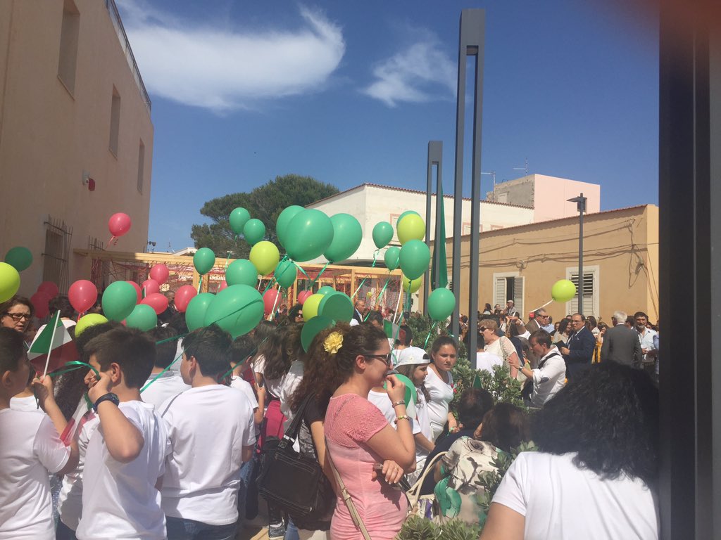 First Social Life tweet media