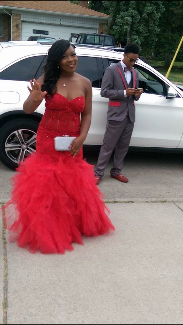 SL2k16Prom tweet picture