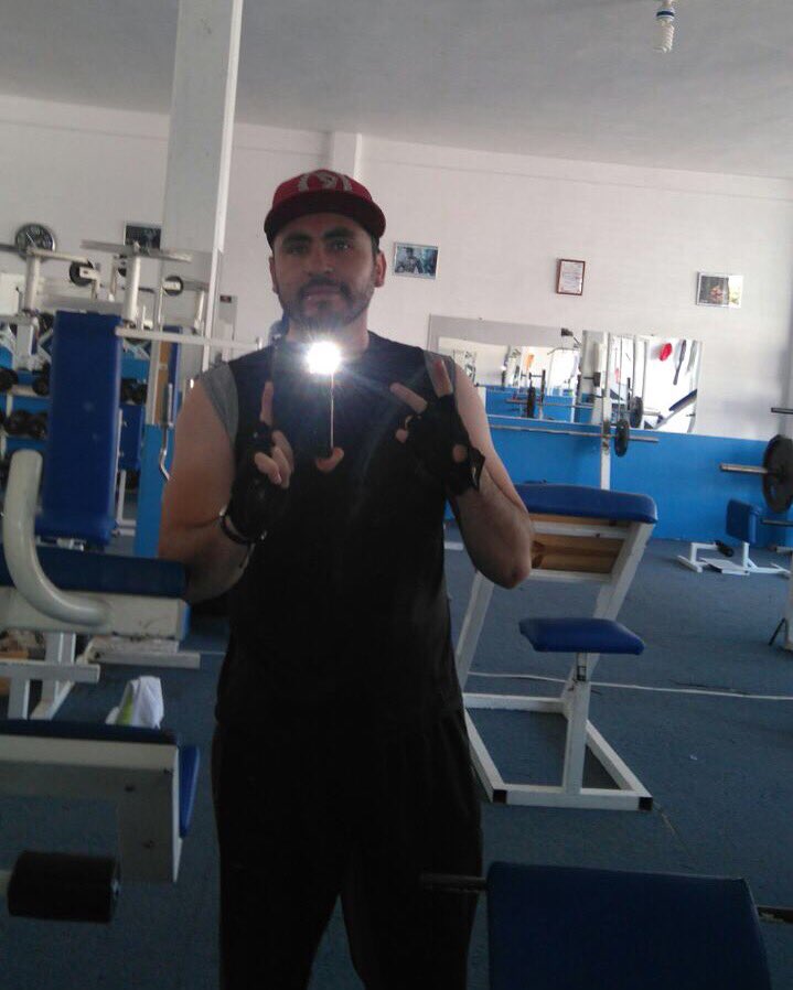 PrimosMX's tweet photo. Buenos días raza empezando el viernes en el gym 👊🏻 animo !!! https://t.co/QWM7btJl1H