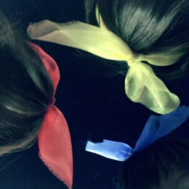 markbam_area's tweet photo. まくじゅりはななじぇいび@got_jb7 とみおよんじぇ@migot_y と共にこれからはこのバンダナで会場をうろつきますぞ！！みんな探してね！😆😘 https://t.co/CgN8O2DH6G