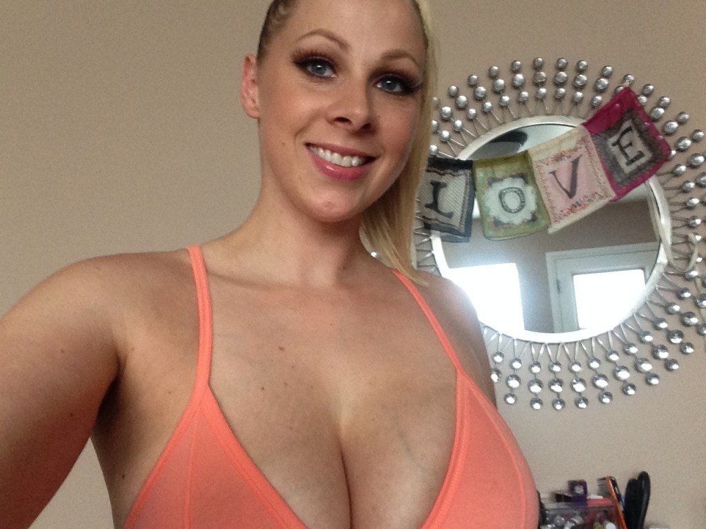 TW Pornstars - Gianna Michaels. Twitter. Good morning.. it's friday!!!!!.  2:43 PM - 3 Jun 2016