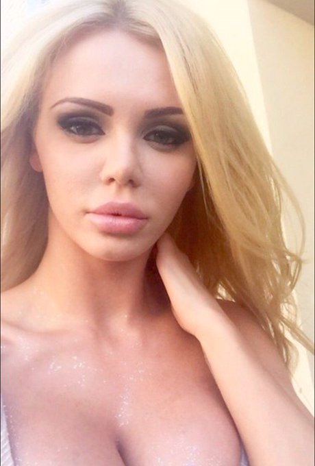 You're a work of art. Not everyone will understand you, but the ones who do, will never forget about<a href="/tag/sexysaturday"class="tags"><span>#sexysaturday</span></a><a href="/tag/sexyfriday"class="tags"><span>#sexyfriday</span></a>