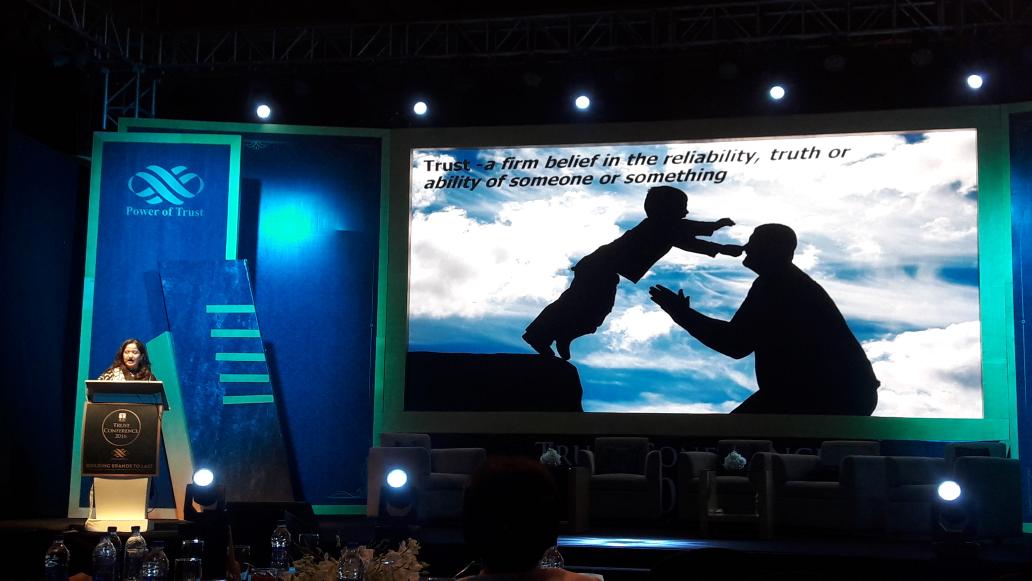 motorindiatweet's tweet photo. #TrustConference2016 @rajeshrajgor Ritu GuptaDirectorMarketing&Small Business, @Dell India https://t.co/sAJIjYRdFb